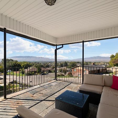 Beautiful View On Balcony Villa ลีไฮ ภายนอก รูปภาพ